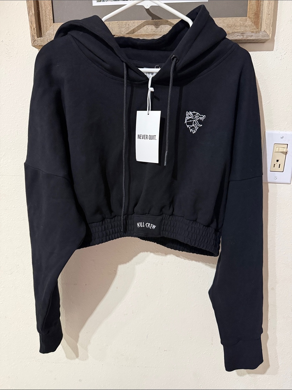NWT Kill Crew Black Cropped Hoodie with Embroidered Wolf Chest Logo
